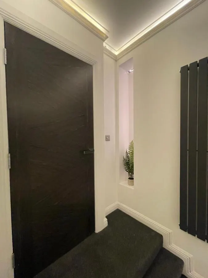 Luxury Apartment Edinburgh Centre With Steam Room