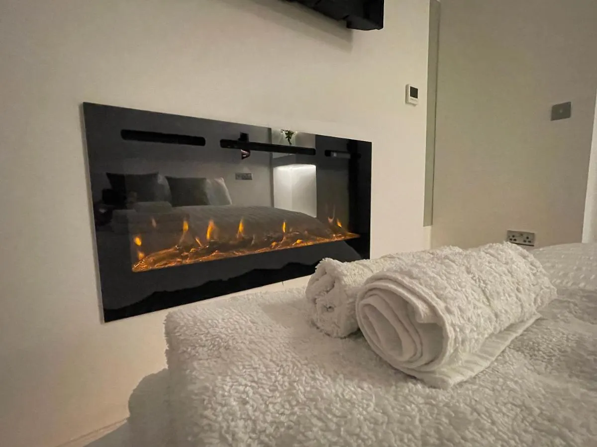 Luxury Apartment Edinburgh Centre With Steam Room