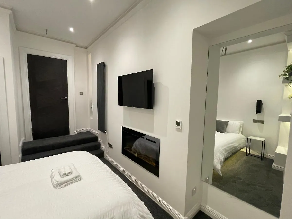 Luxury Apartment Edinburgh Centre With Steam Room